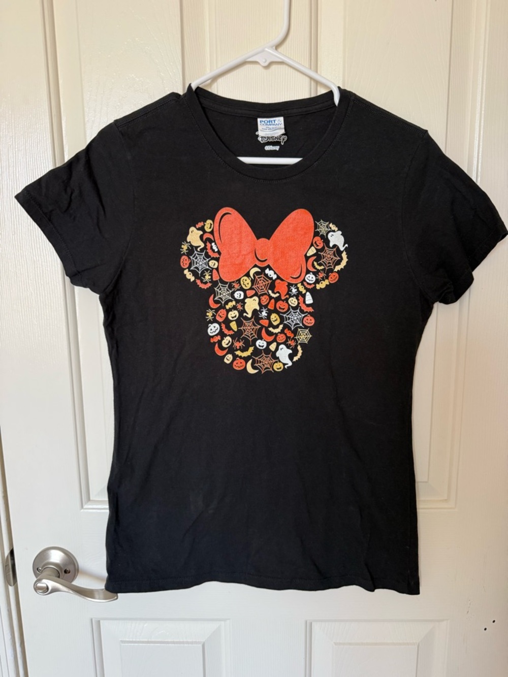 Disney Black Minnie Mouse Halloween Tee EUC Size Small